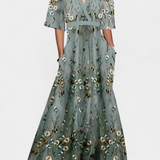 Vestido Envolvente Floral Daphne con Elegancia Atemporal