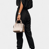 Mono Casual Solene con Diseño Off-the-Shoulder y Escote en V