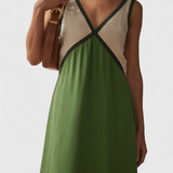 Vestido Boho de Verano con Escote en V