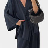 Conjunto de Top de Cuello en V Oversized Eli y Pantalones Rectos
