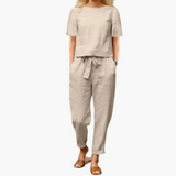 Conjunto de Dos Piezas para Mujeres con Top de Manga Corta y Pantalones