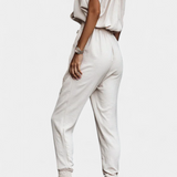 Mono Casual Solene con Diseño Off-the-Shoulder y Escote en V
