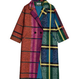 Chaqueta de lana con mangas tres cuartos sueltas, color de contraste, a cuadros, con solapa