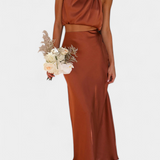 Conjunto de Falda con Espalda Descubierta Hanna