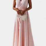 Marla – Vestido Largo con Escote en V y Silueta Fluida