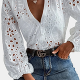 Blusa Alba con Ojal