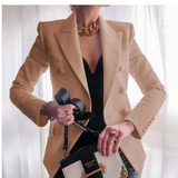 Blazer de mujer de doble botonadura con botones dorados