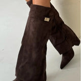 Botas de mujer de ante con detalles metálicos