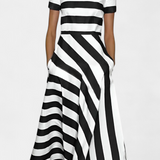 Vestido Maxi Lustra con Corte Fluido y Caída Relajada