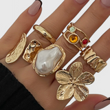 Anillo Abierto en Forma de Flor con Perla Líquida