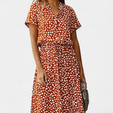 Vestido Midi Rovena con Lunares, Cuello Camisa y Cintura Ajustable