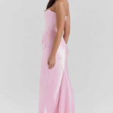 Elegante vestido maxi con corsé