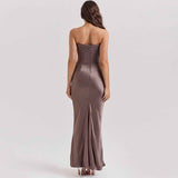 Elegante vestido maxi con corsé