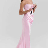 Elegante vestido maxi con corsé