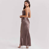 Elegante vestido maxi con corsé