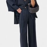 Conjunto de Top de Cuello en V Oversized Eli y Pantalones Rectos