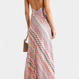 Vestido Largo Tricotado Multicolor de Francia con Escote Profundo y Espalda Cruzada