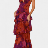 Vestido Domenica de Chiffon con Escote en V y Capas Fluidas