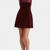 Vestido Mini de Terciopelo Sariya con Dobladillo