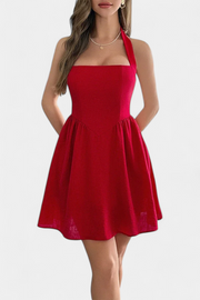Vestido Mini Kassandra con Cuello Halter y Espalda Descubierta