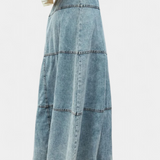 Falda Maxi de Denim Lorraine con Detalle de Plumas