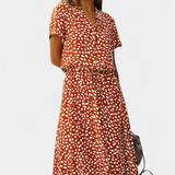 Vestido Midi Rovena con Lunares, Cuello Camisa y Cintura Ajustable