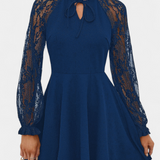 Vestido Mini de Encaje Floral Jasella con Mangas Largas