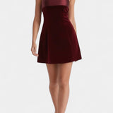 Vestido Mini de Terciopelo Sariya con Dobladillo