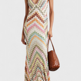 Vestido Largo Agustina de Encaje con Escote en V y Patrón de Zigzag