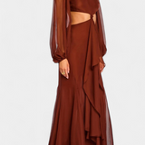 Vestido Maxi Delanie con Corte y Volantes Dramáticos