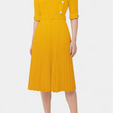 Vestido Plisado Zandie con Botones Decorativos