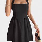 Vestido Mini Kassandra con Cuello Halter y Espalda Descubierta