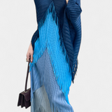 Vestido de Andalucía con Borlas y Bloques de Color Contrastantes