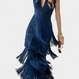 Vestido Maxi Elegante Dolcezza con Escote en V, Pliegues y Flecos
