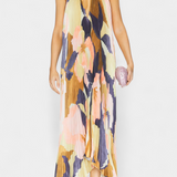 Vestido Largo Plisado Giselle con Cuello Halter y Movimiento Elegante