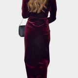 Vestido Largo de Terciopelo LaVerna en Dorado con Escote en V