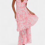 Vestido Domenica de Chiffon con Escote en V y Capas Fluidas