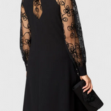Vestido Bellezza de Encaje con Mangas Largas y Cuello Redondo