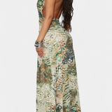 Vestido Largo Halter de Encaje Zephyra con Abertura