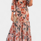 Vestido Floral Aísha con Corte Fluido y Motivo de Hoja