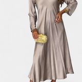 Vestido Riva Fluido con Escote en V y Mangas Largas