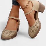 Botas de tobillo de cuero sintético para mujer Cirila con hebilla decorativa