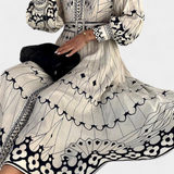 Vestido Maxi Bordado de Botones Estilo Folk Soria