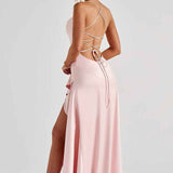 Maxivestido con volante en el dobladillo