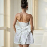Vestido corto de mujer de jacquard sin tirantes y con espalda descubierta