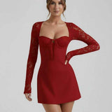 Vestido de Encaje Escarlata
