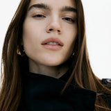 Trench-coat mujer con cuello alto y cinturón anudado