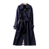 Abrigo largo estilo gabardina para mujer con cinturón y solapas