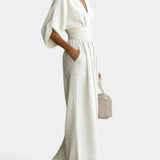 Ulrike | Mono elegante con escote en V y silueta entallada