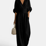 Ulrike | Mono elegante con escote en V y silueta entallada